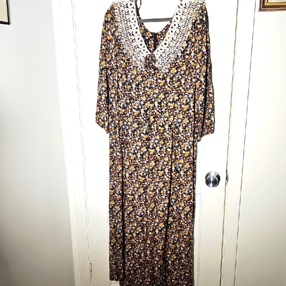 Jeffery & Dara By Linda Hutley Floral Maxi Palazzo Y2K with Lace Detail. 13/14